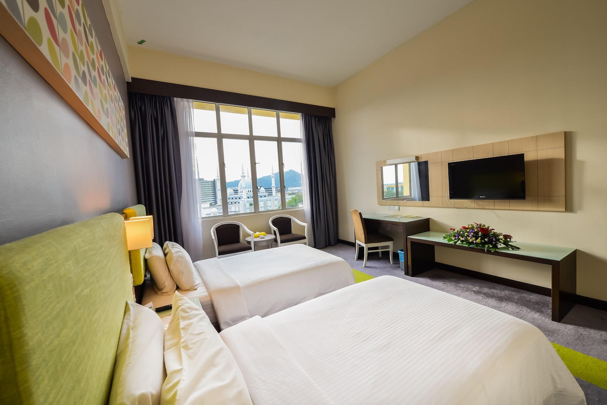 Mega View Hotel Куантан Экстерьер фото