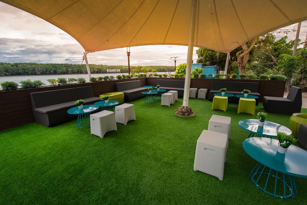 Mega View Hotel Куантан Экстерьер фото